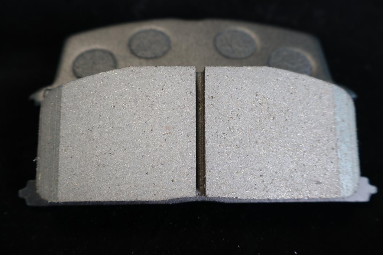 JS01 Low Metallic Brake Pads 2